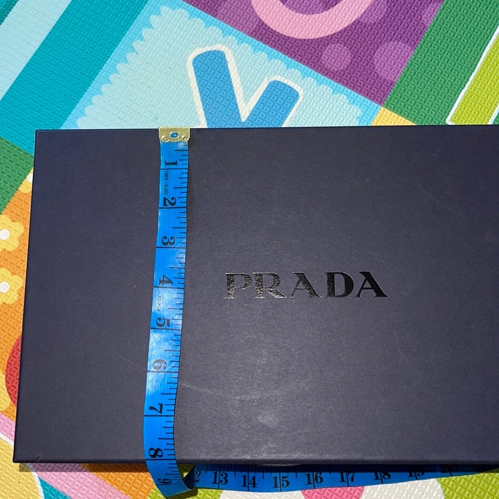 Prada empty box - Picture 7 of 8